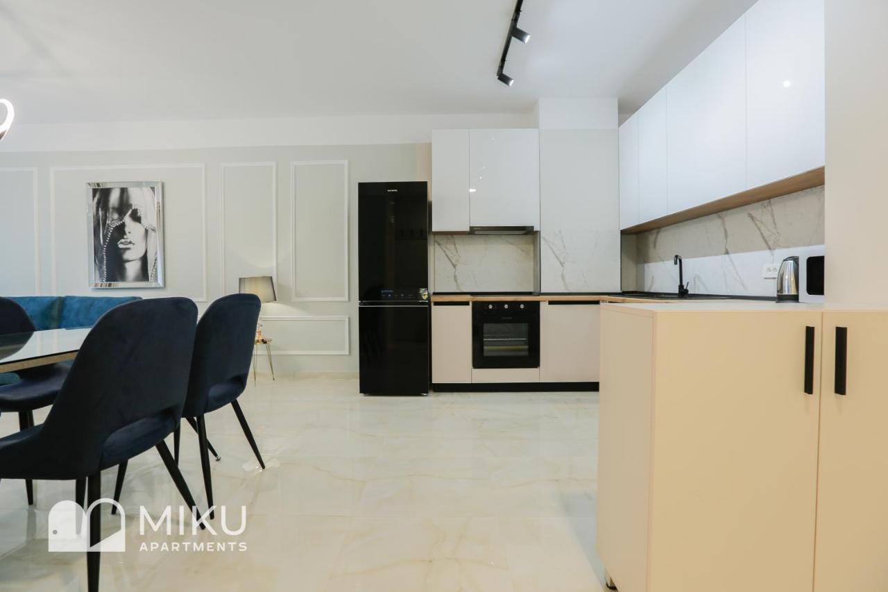 Miku Apartment - Vibrant 1Bd Apartment At Olympic Residence Tirana Exteriör bild